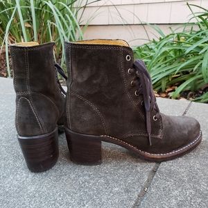 Frye Sabrina Lace Up Boots - Vibram Soles NWOT